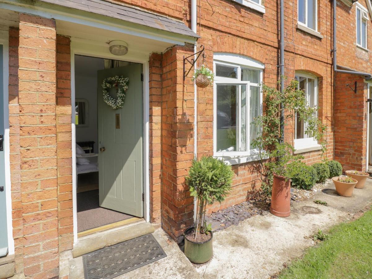 Villa Meadow View Banbury Exterior foto
