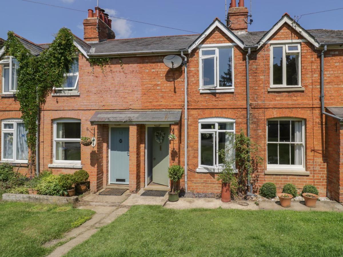 Villa Meadow View Banbury Exterior foto